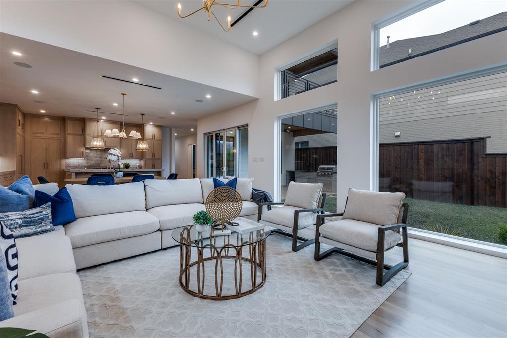 GASTON TERRACE - Residential