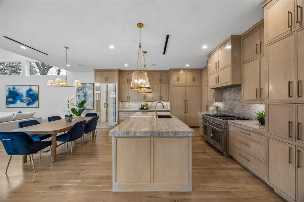 7211 Coronado Avenue