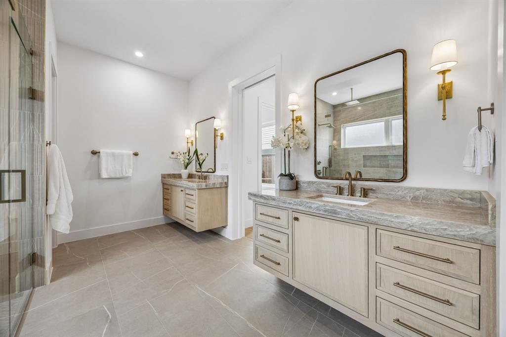 GASTON TERRACE - Residential