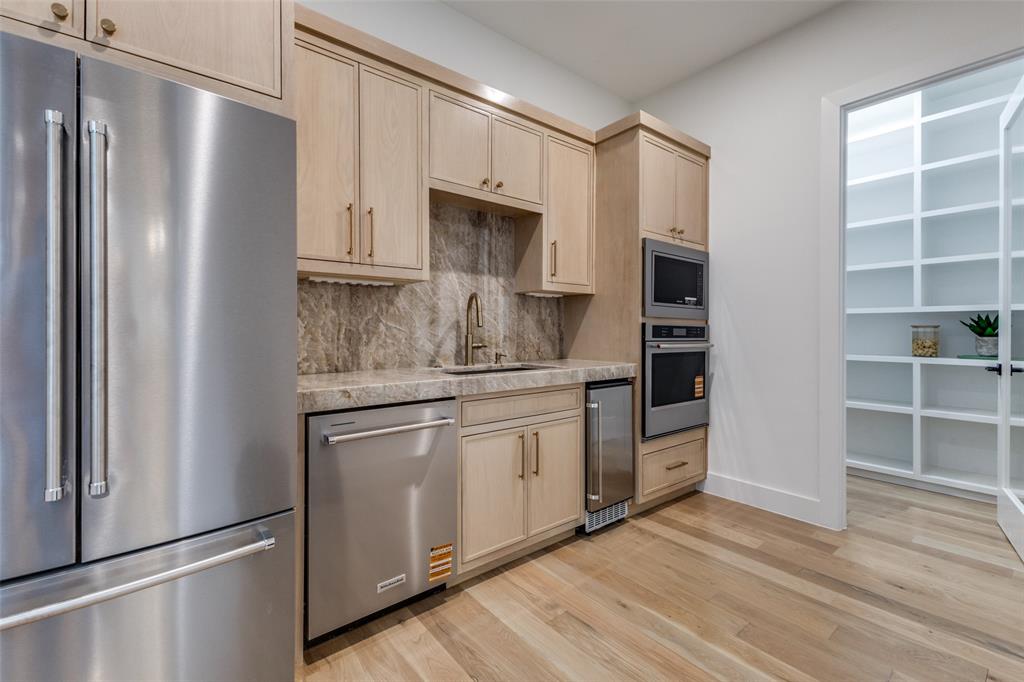 GASTON TERRACE - Residential