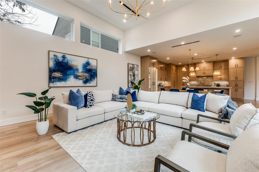 GASTON TERRACE - Residential