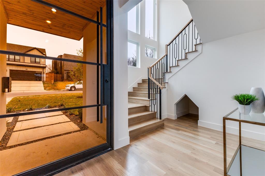 7211 Coronado Avenue