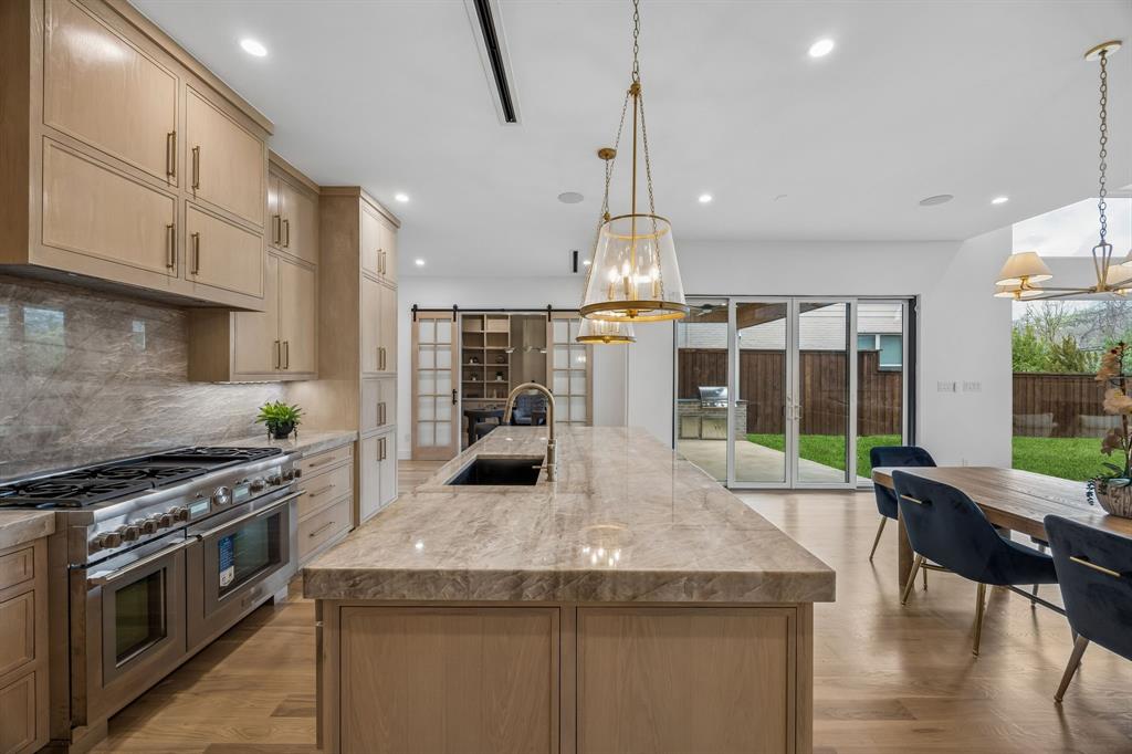 GASTON TERRACE - Residential