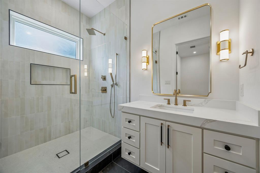 GASTON TERRACE - Residential