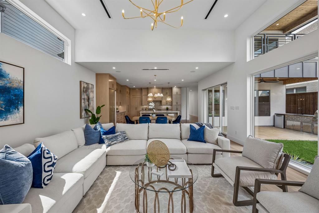 GASTON TERRACE - Residential