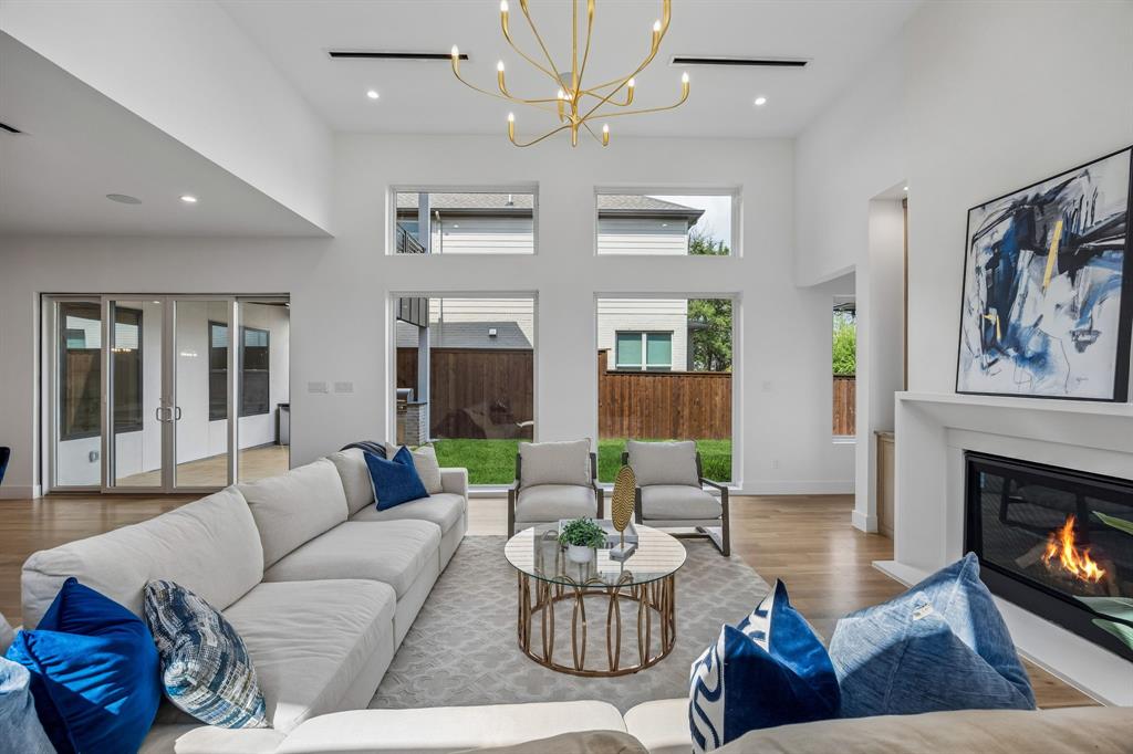 GASTON TERRACE - Residential