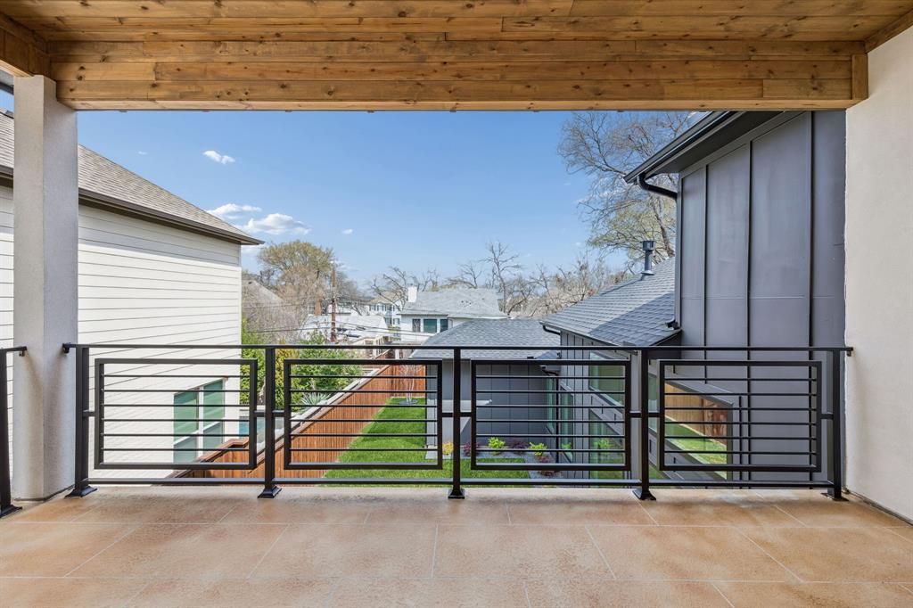 GASTON TERRACE - Residential