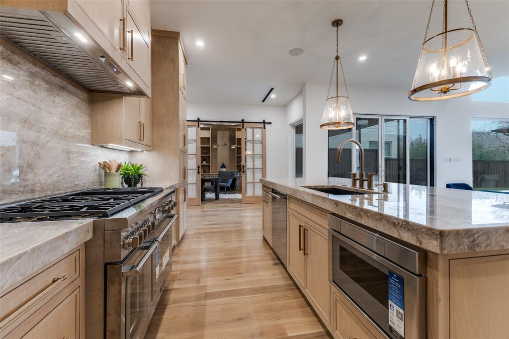 GASTON TERRACE - Residential