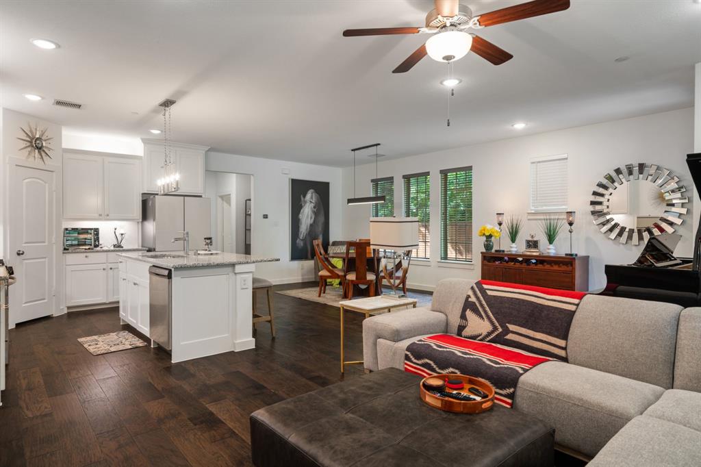 872 S State Highway 5