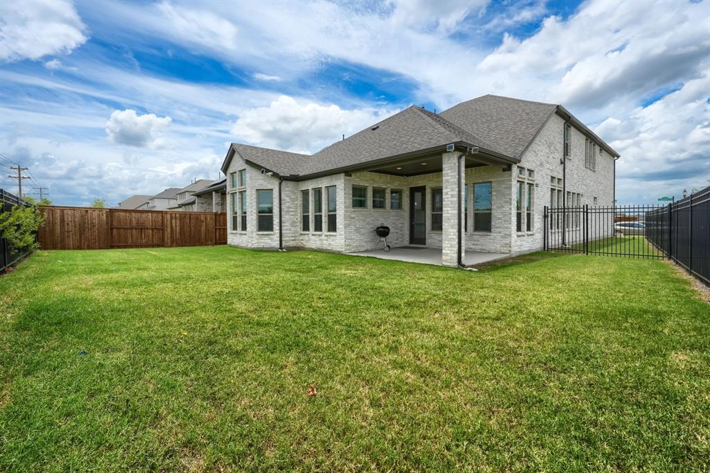 WINDSONG RANCH - Residential