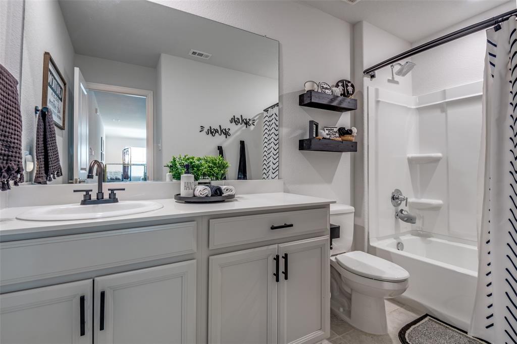 Trinity Crossing - Residential Lease