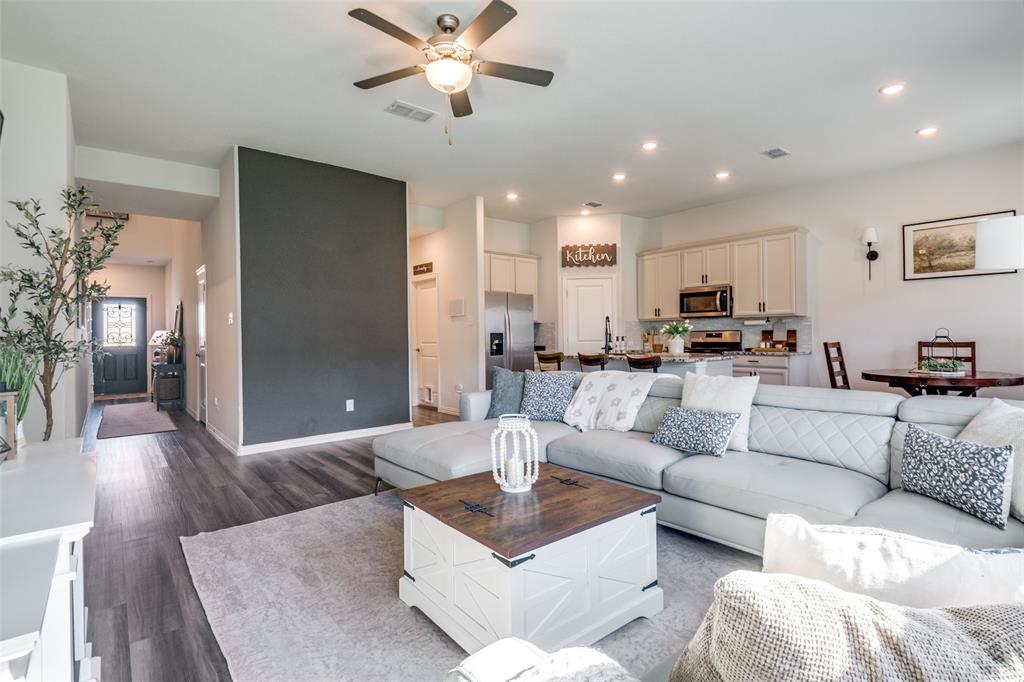 Trinity Crossing - Residential Lease