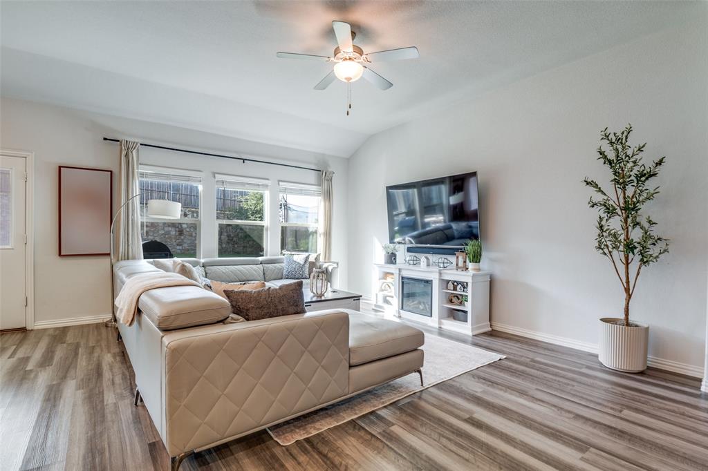 Trinity Crossing - Residential Lease