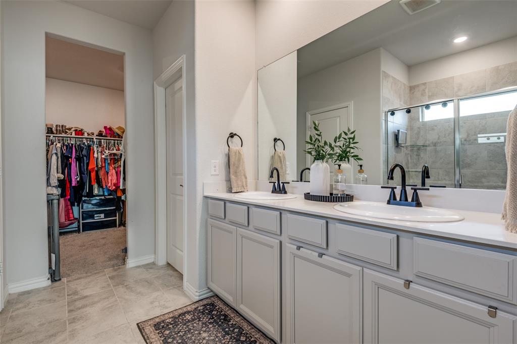 Trinity Crossing - Residential Lease