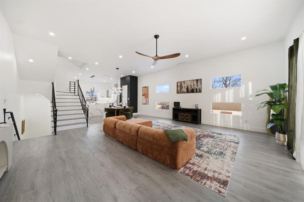 Lyons - Residential
