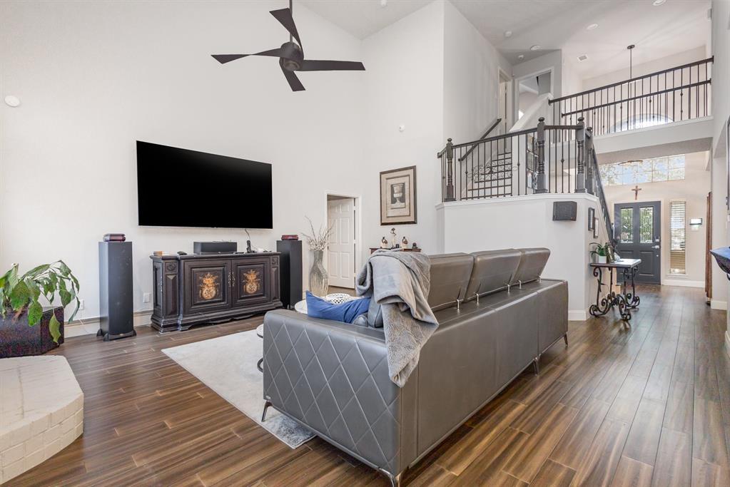 544 Saddle Head Drive