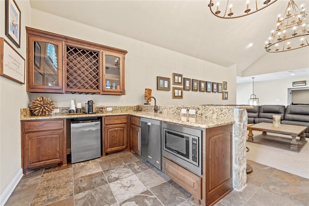 Shady Oaks ADD-Southlake Block 4 Lot 17 - Residential