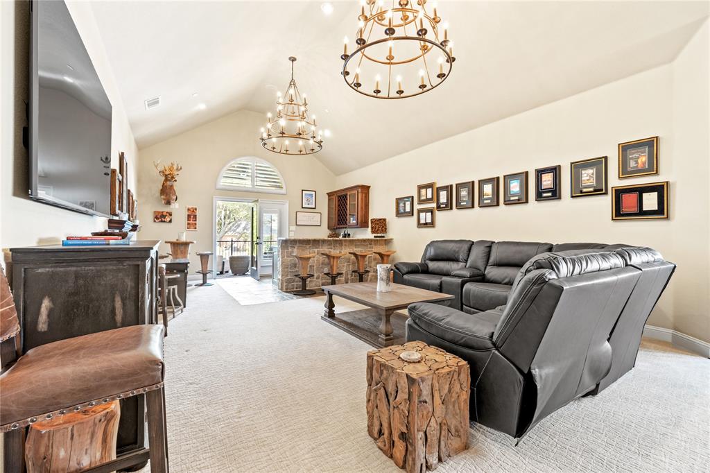 Shady Oaks ADD-Southlake Block 4 Lot 17 - Residential