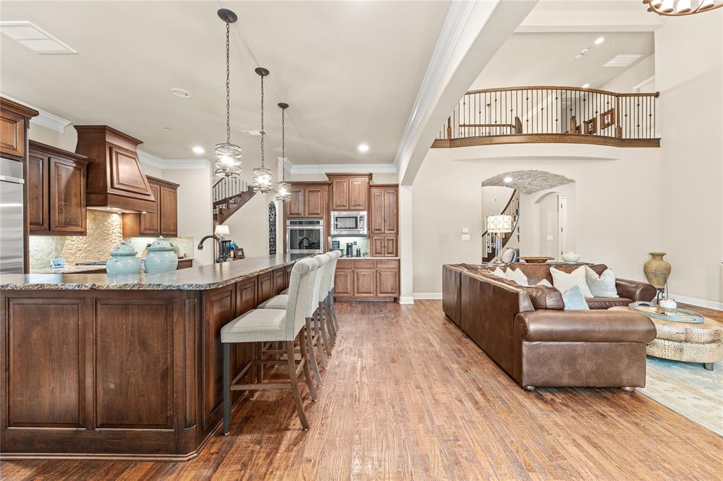 Shady Oaks ADD-Southlake Block 4 Lot 17 - Residential