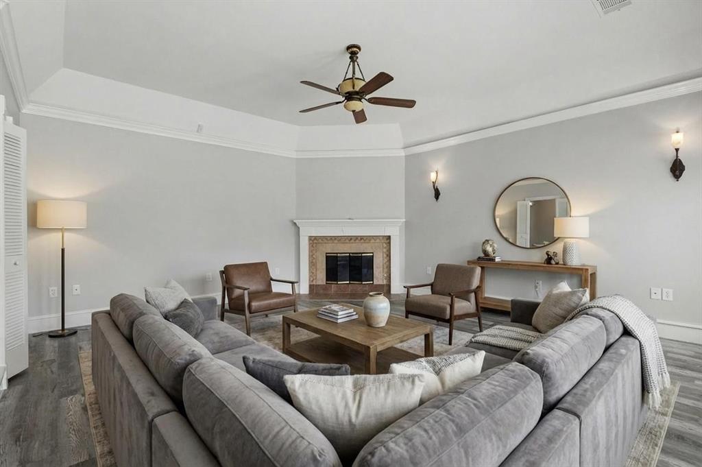 Glen Oaks - Residential