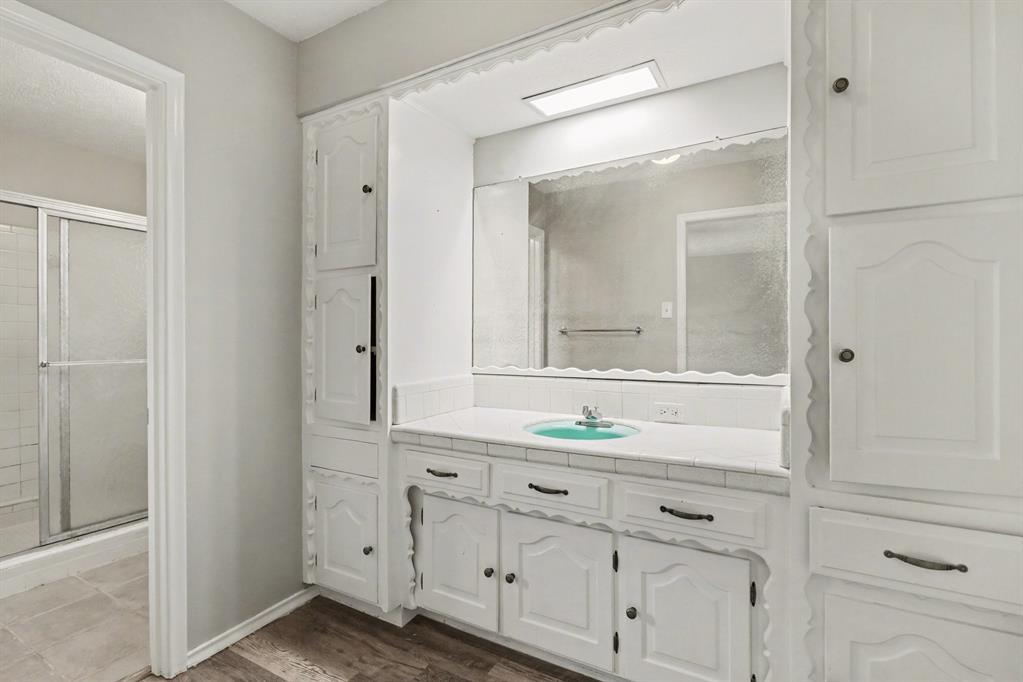 Glen Oaks - Residential