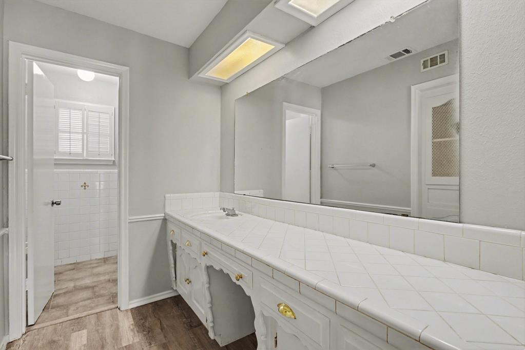 Glen Oaks - Residential