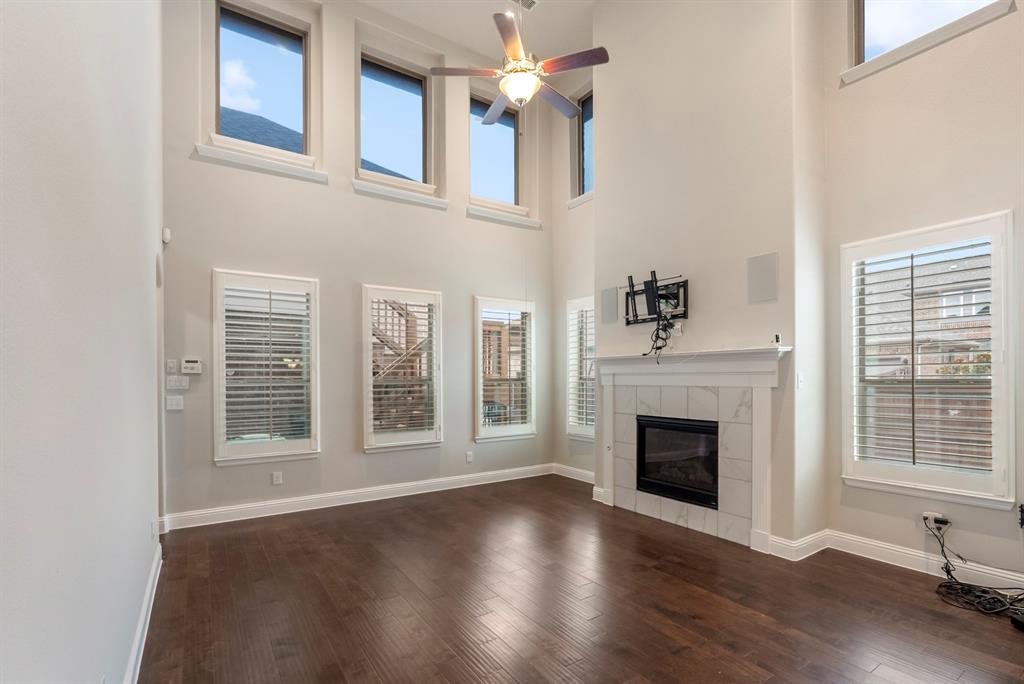 1110 Amber Rose Way