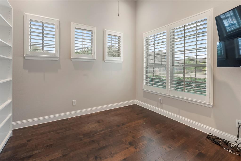 Viridian Village 1e1b - Residential