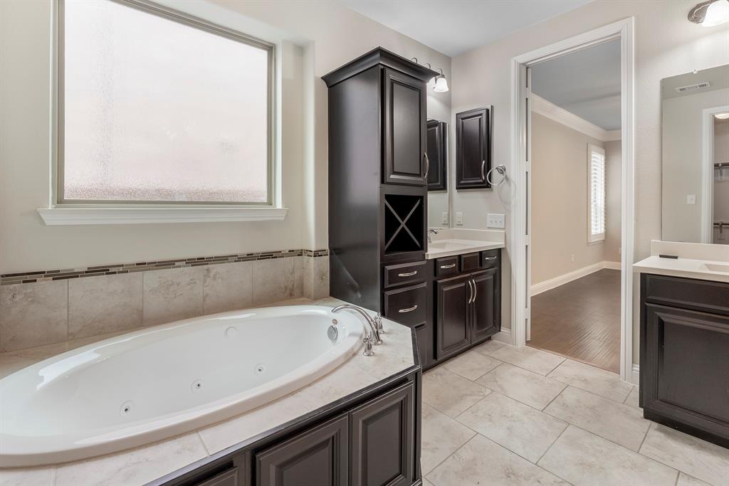 Viridian Village 1e1b - Residential