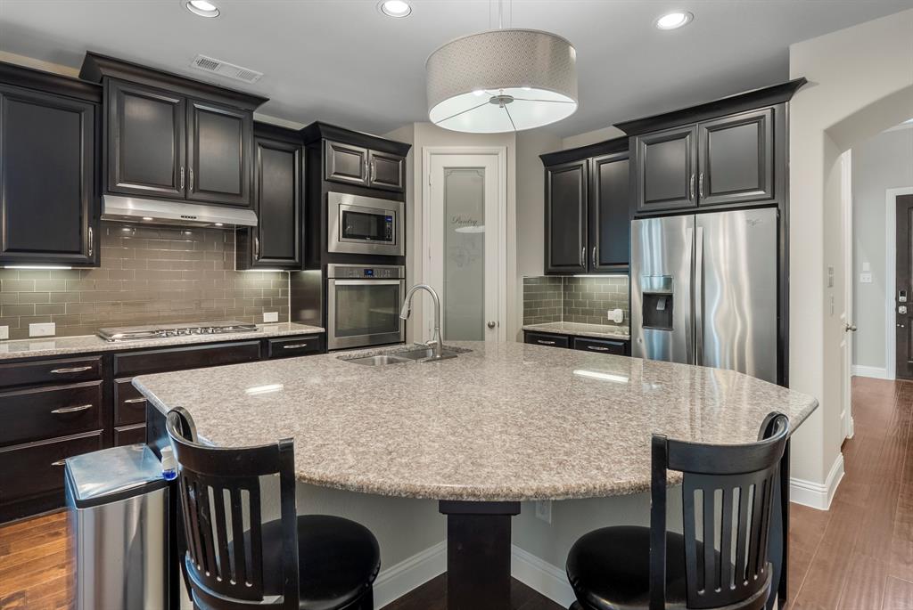 1110 Amber Rose Way