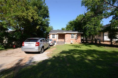 4413 Merida Avenue Fort Worth TX 76115