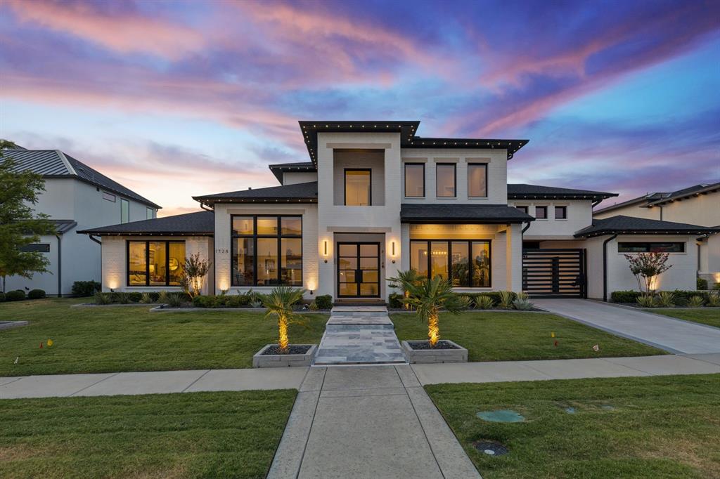 1728 Hidalgo Lane