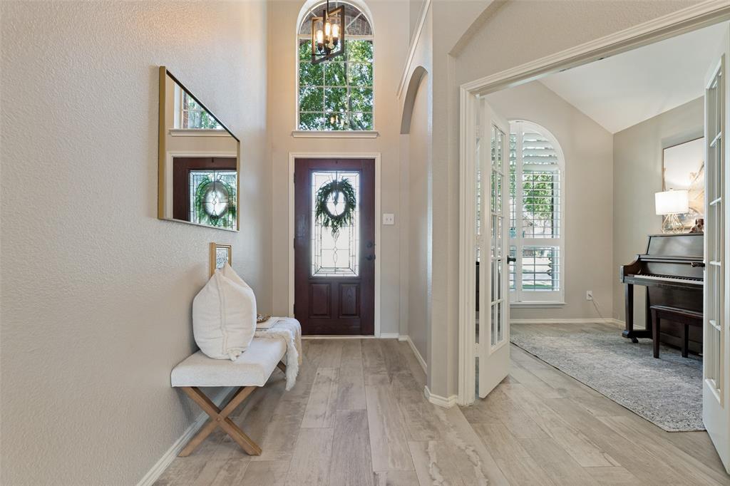 505 Knoll Park Court