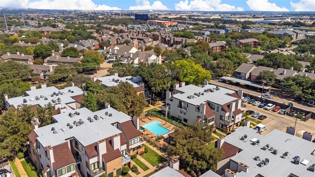 Arlington Oaks Condo - Residential