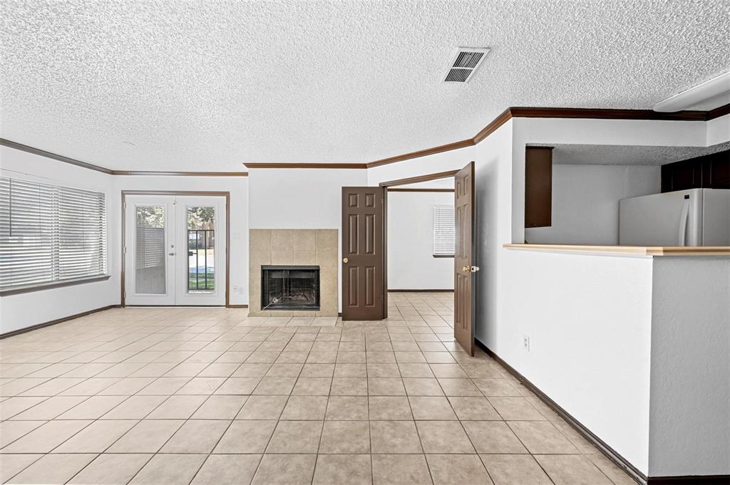 Arlington Oaks Condo - Residential
