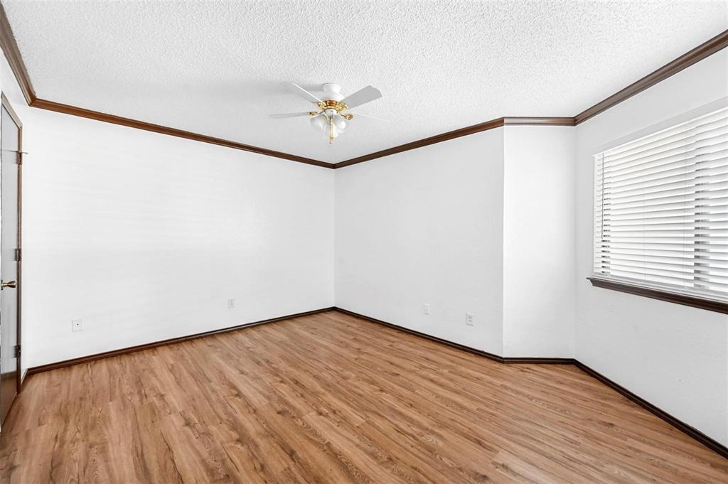 Arlington Oaks Condo - Residential