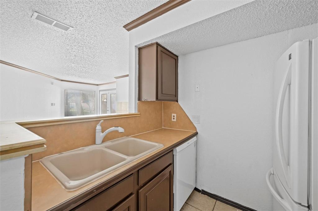 2314 Bamboo Drive I103