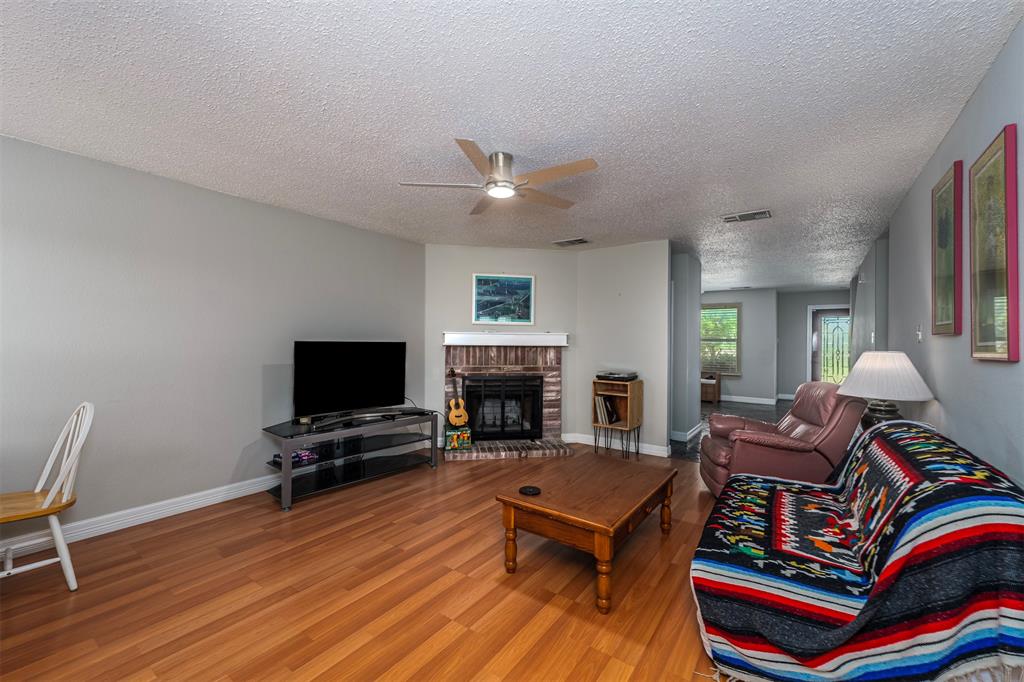 5209 Prestwick Drive