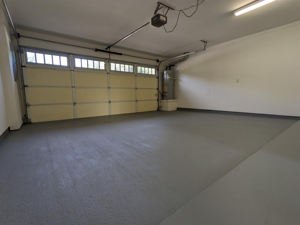 Lake Park Estates 01 & Univ Wrld R - Residential