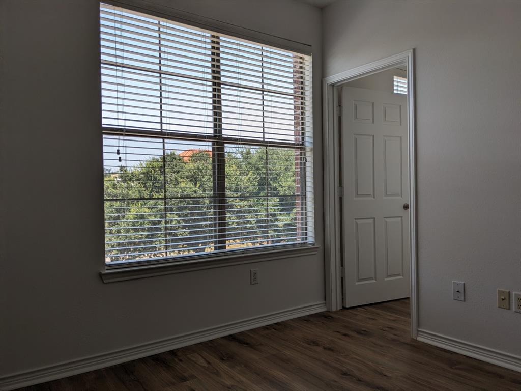 Lake Park Estates 01 & Univ Wrld R - Residential