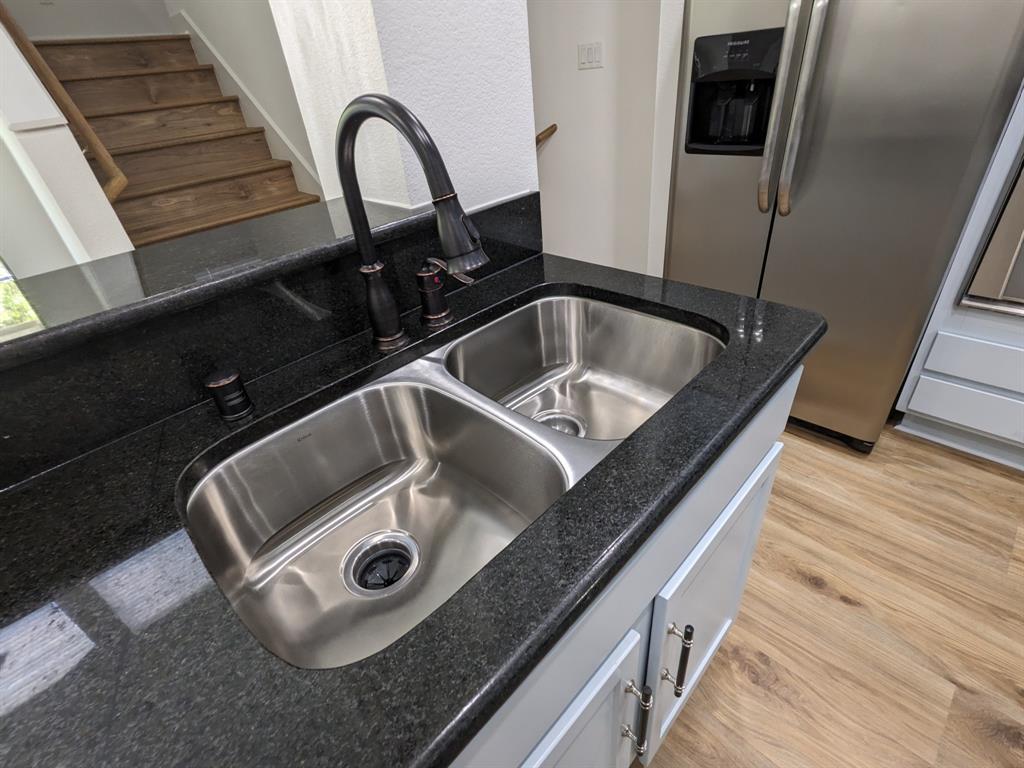 Lake Park Estates 01 & Univ Wrld R - Residential