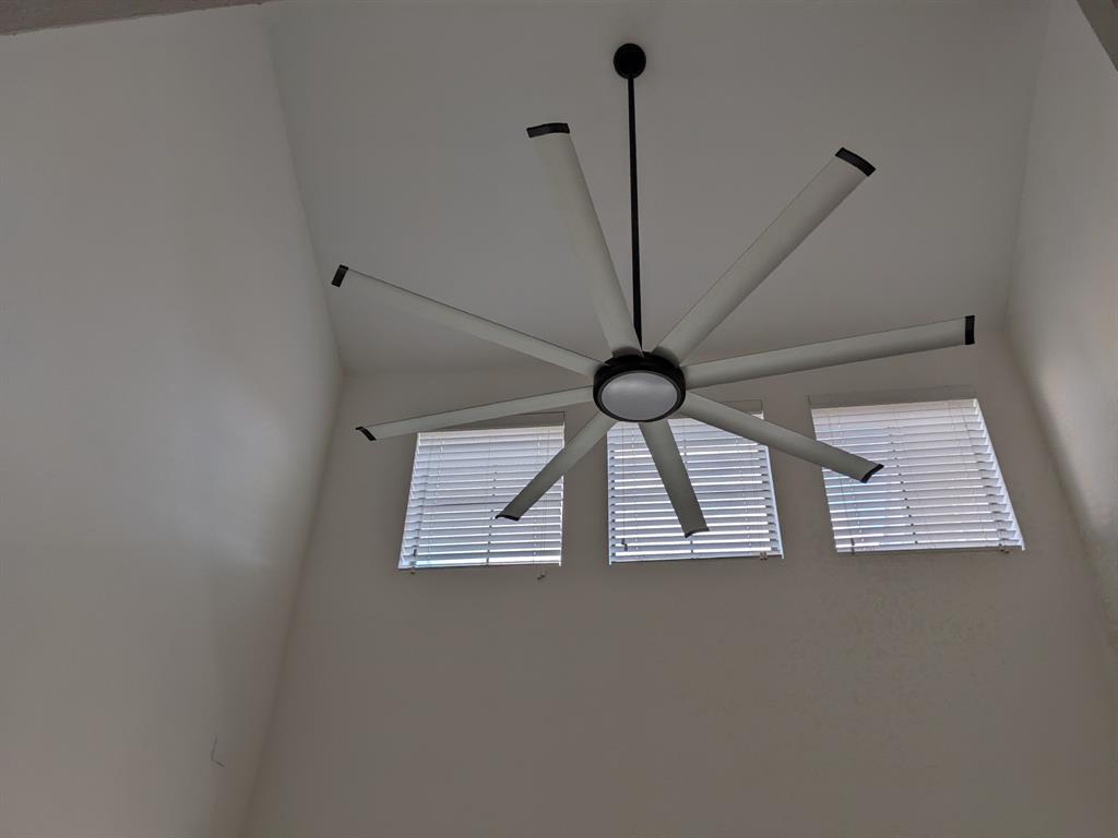 Lake Park Estates 01 & Univ Wrld R - Residential