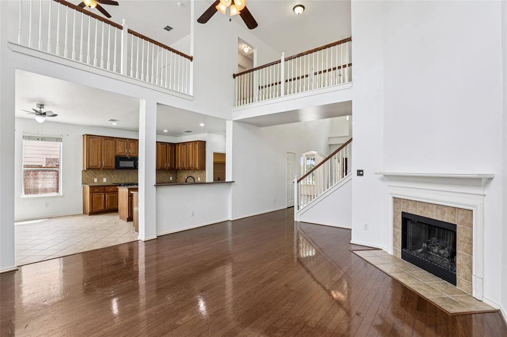 604 Maple Leaf Lane
