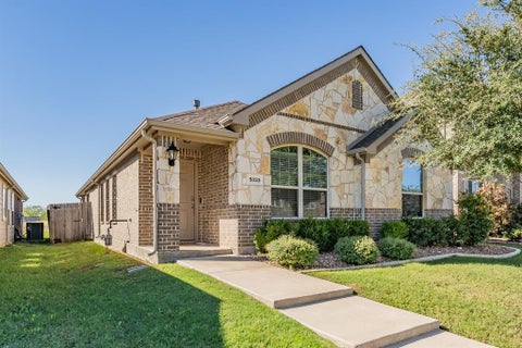 Tiny photo for 5833 Dew Plant Way, Fort Worth, TX 76123 (MLS # 21400957)