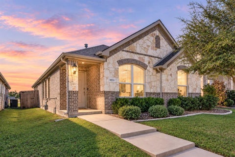 Photo of 5833 Dew Plant Way, Fort Worth, TX 76123 (MLS # 21400957)