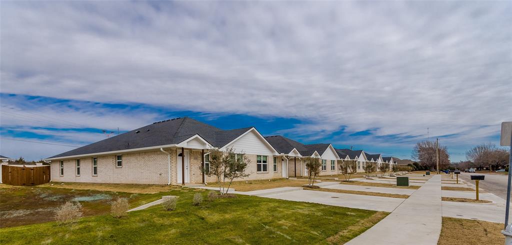 Ennis - Residential Lease