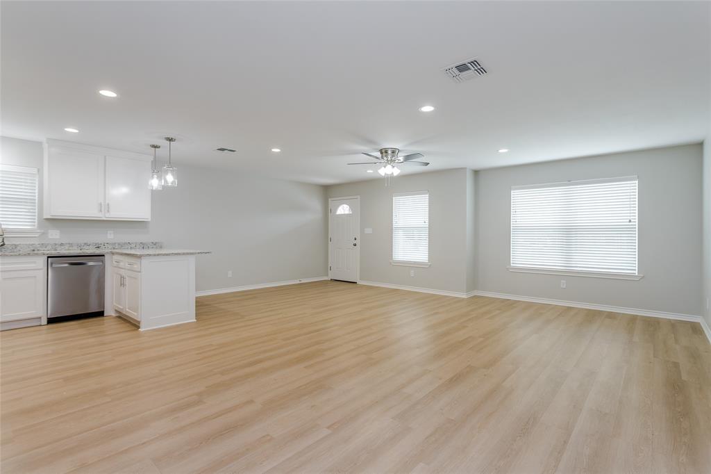 Ennis - Residential Lease