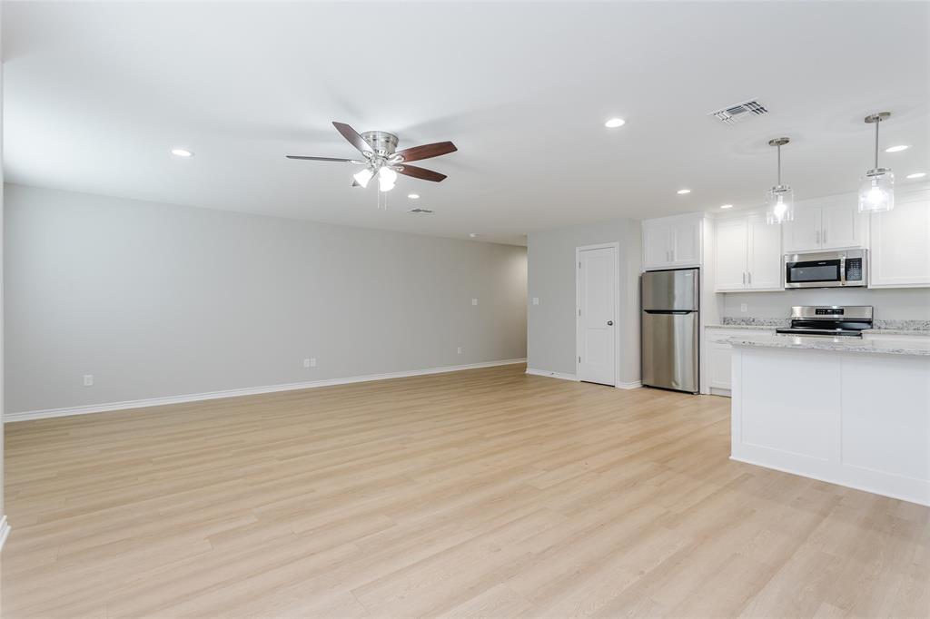 Ennis - Residential Lease