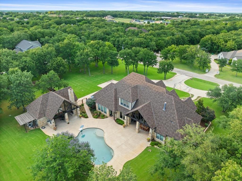 915 Timber Creek Drive