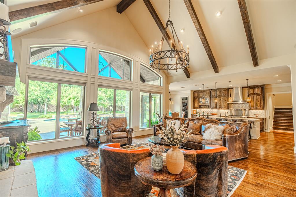 915 Timber Creek Drive